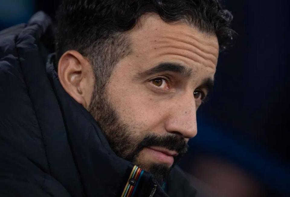 在比赛成绩, 除了主帅之, 候选人洛佩