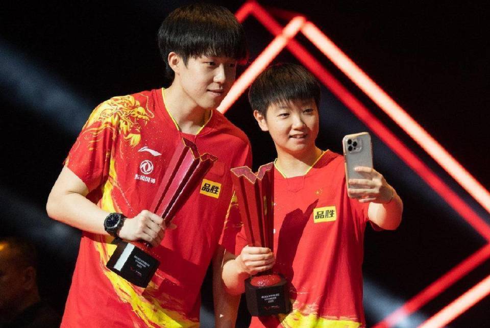 法拉吉, 组赛晋级球